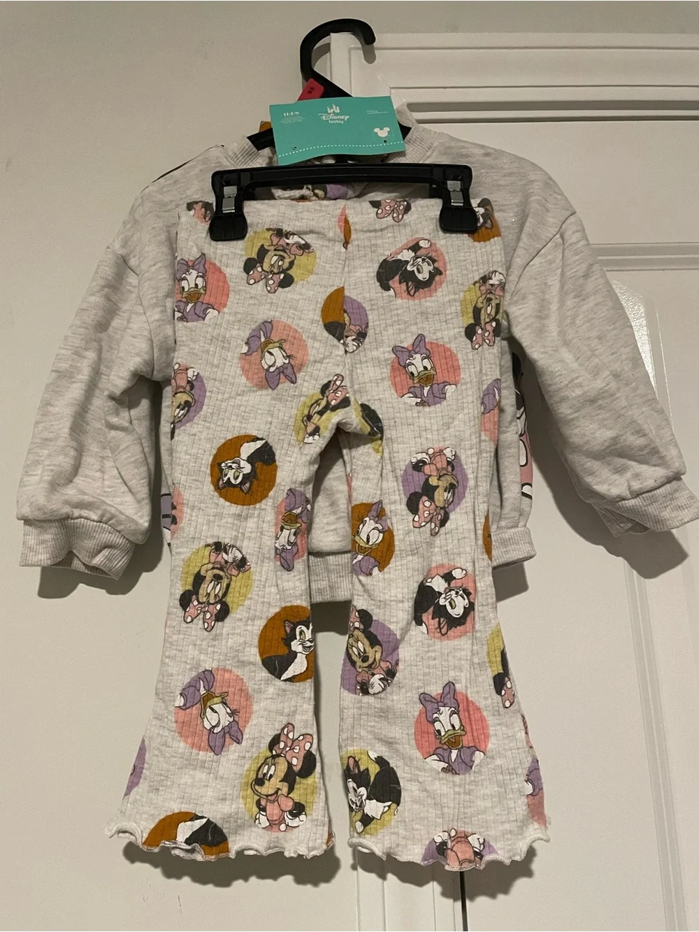 Disney Light Gray Minnie & Daisy 3 Piece Set Sweatshirt Pant Bow Fall Casual NEW